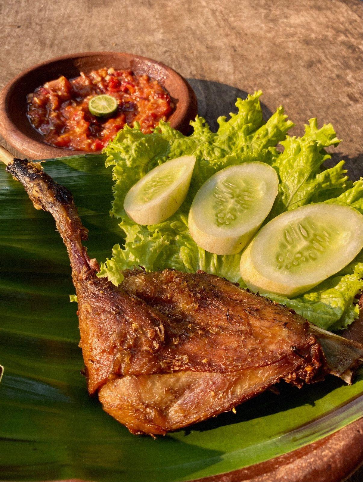 Bebek Goreng
